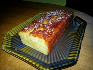 Gâteau au yaourt. 
<p>Doré et délicieux, le gâteau au yaourt est si simple à réaliser qu’il devient vite le jeu préféré des enfants.</p>
