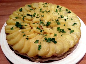 Tatin de pommes de terre au Brie de Meaux. 
<p>Voici une façon originale et simple d’accommoder les pommes de terre autrement.</p>
