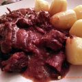 Carbonade flamande - La carbonade flamande, simple à réaliser et bon marché, est une pure merveille qui vient du Nord de la France et de la Belgique.