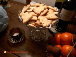 Biscuits sablés au citron. 
<p>A l’heure du thé, ajouter quelques amis autour de votre boîte à biscuits.</p>
